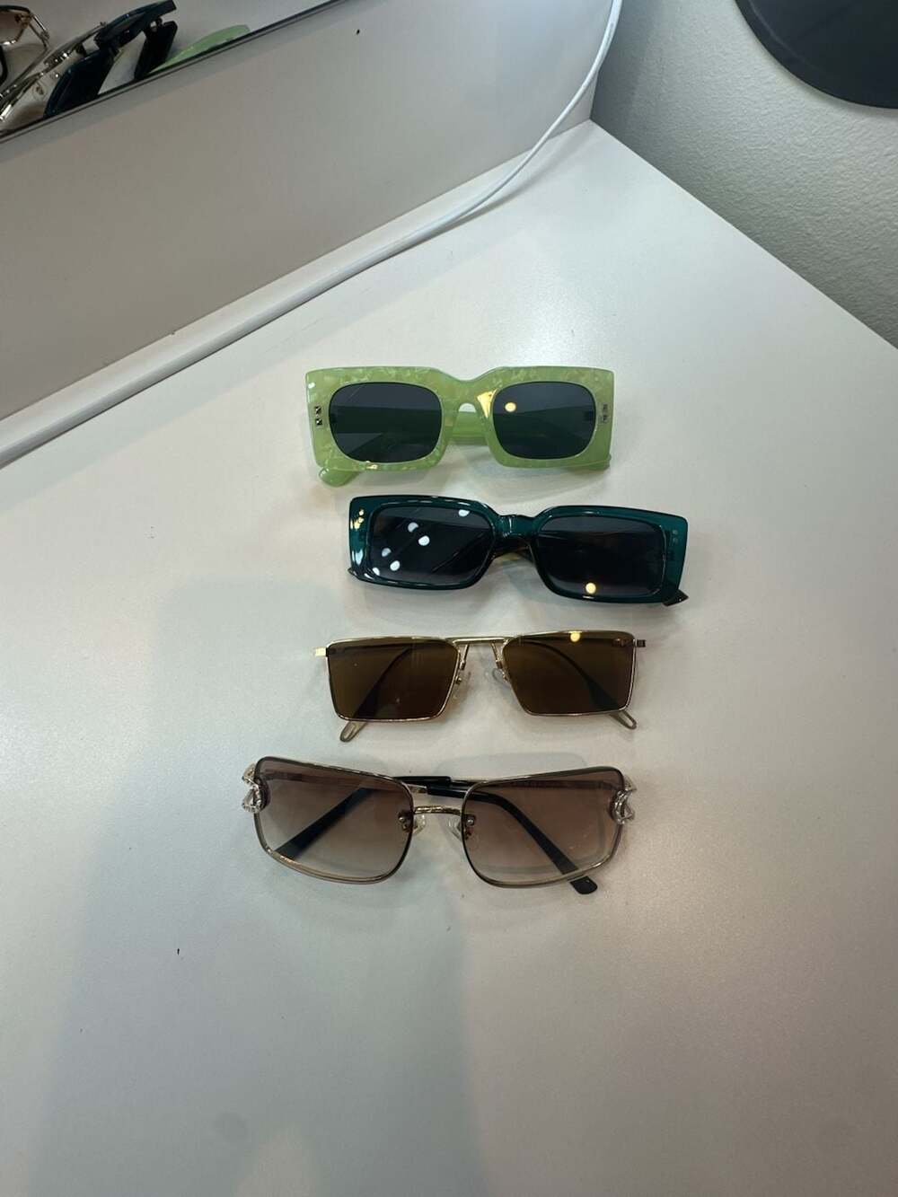4-piece Assorted Fashion Sunglasses Set - Y2K, Rectangular, and Rimless Styles